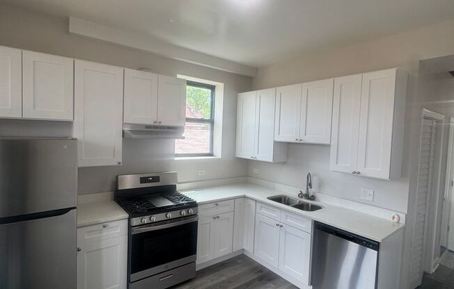 1328 W. 18th Pl