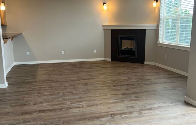 2 beds, 1 bath, 1,191 sqft, $1,915, Unit P204