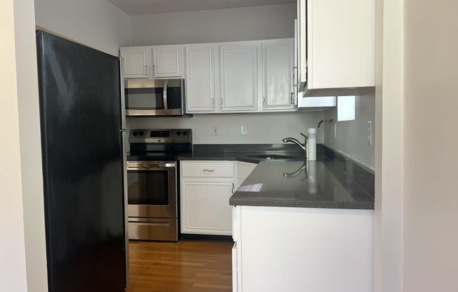 1423 COMMONWEALTH AVE