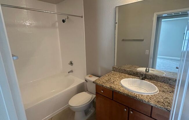 1 bed, 1 bath, $1,260, Unit # 1051