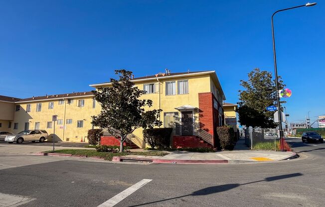 5919-5925 Crenshaw Blvd