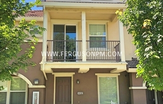 50 Regency Park Cir