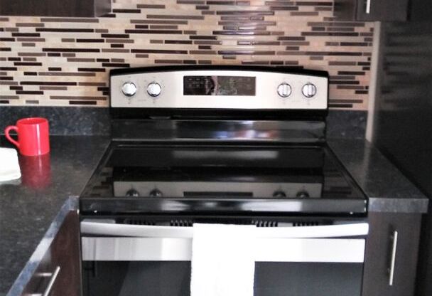 1 bed, 1 bath, 700 sqft, $1,695, Unit A-04