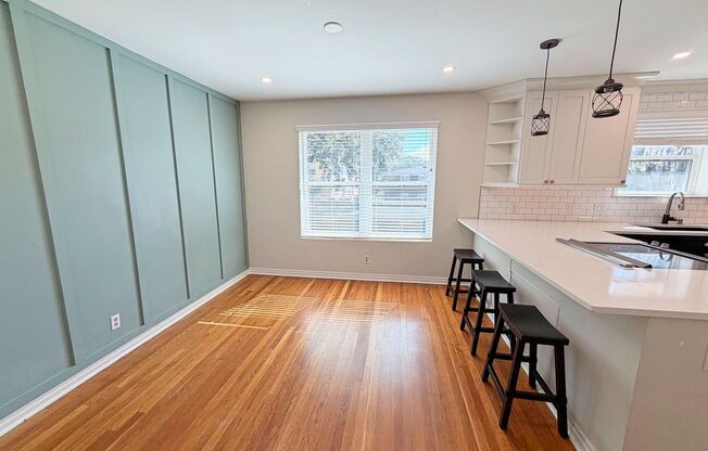 Charming 2 Bedroom, 1 Bathroom Updated Condo in the Heart of Avondale