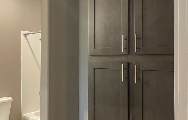 1 bed, 1 bath, 708 sqft, $865, Unit 213