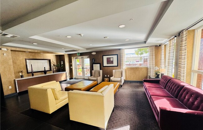 2 beds, 2 baths, 1,050 sqft, $3,100, Unit 402