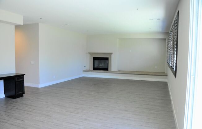 15655 IRON SPRINGS FONTANA 92336 (5 BED / 4 BATH)