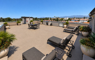 6851 LAUREL CYN BLVD