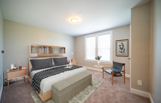 3 beds, 1 bath, $1,495, Unit 701