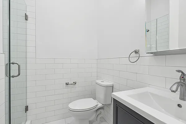 30 LEFFERTS PL