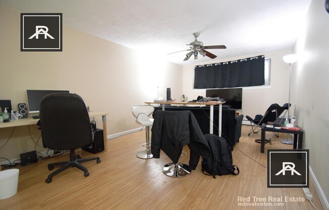 22 RADCLIFFE RD