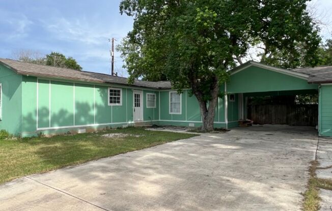 Wheatley Heights Gem