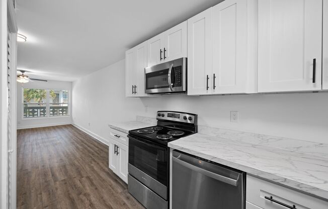 2 beds, 1.5 baths, 850 sqft, $1,695, Unit E109