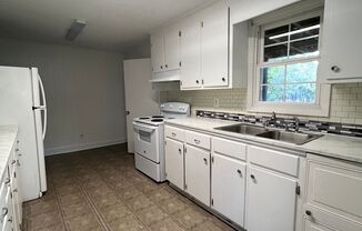 3 beds, 2 baths, $1,400