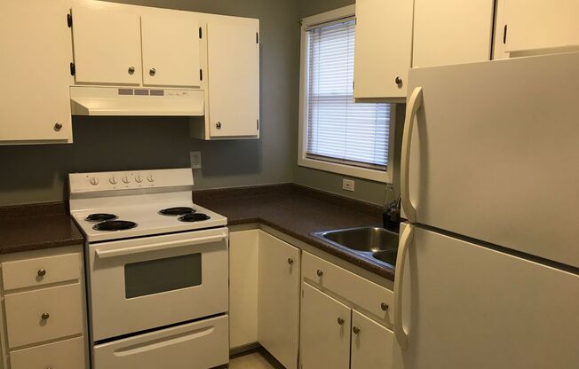 2 beds, 1 bath, 750 sqft, $1,350, Unit 106