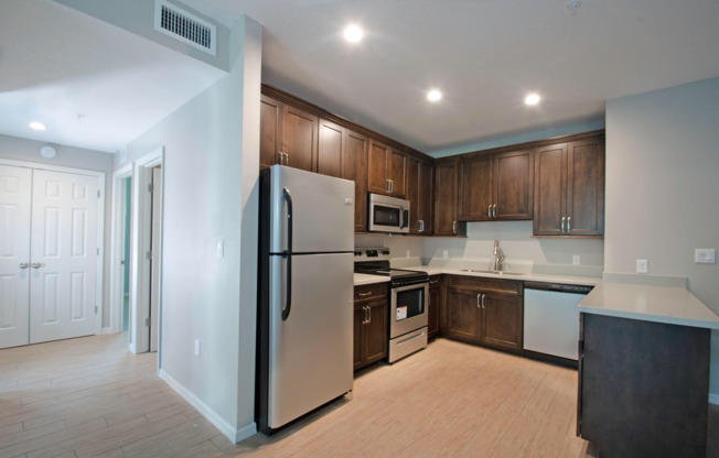 A 2018 new construction, energy efficient apartment building. Walk across the street to Sarasota Memorial Hospital, 2016 designated Level II trauma center, 7th most walkable neighborhood in Sarasota.
