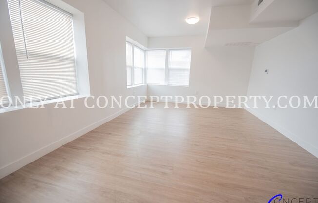 2 beds, 2 baths, 833 sqft, $1,399, Unit 112- (43)