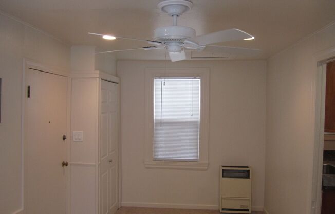 452 S 3rd Street