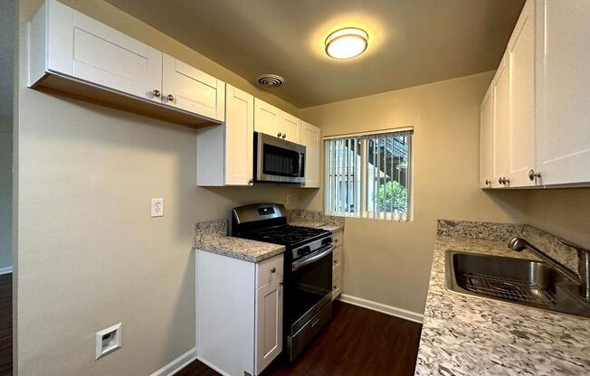 1 bed, 1 bath, 495 sqft, $1,895, Unit 221 - C