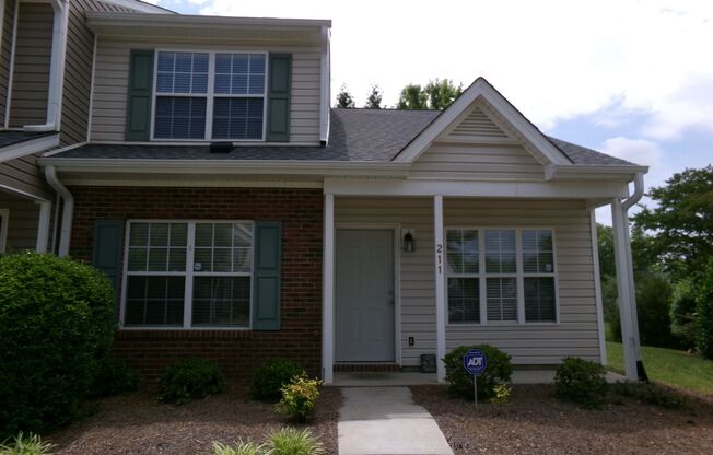 Greensboro Townhouse near Wendover Ave and I-40.