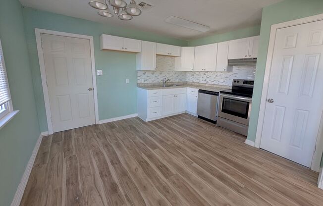 Cute Remodel in Great Location!