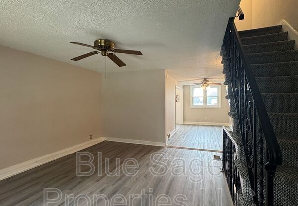 228 W WYNCLIFFE AVE