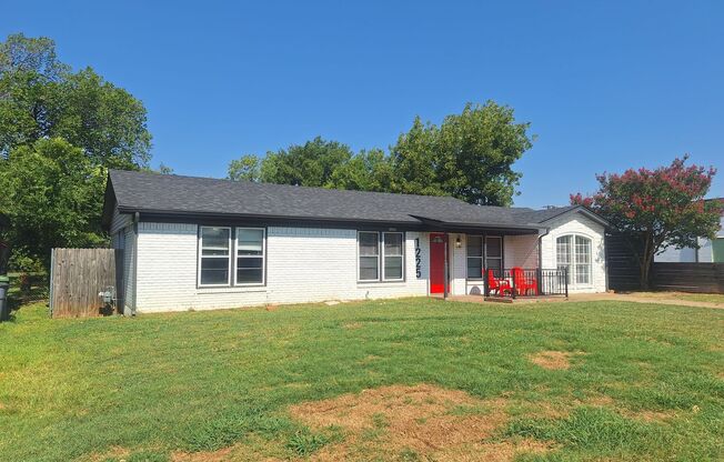 Spacious Home with a Huge Backyard & Modern Finishes