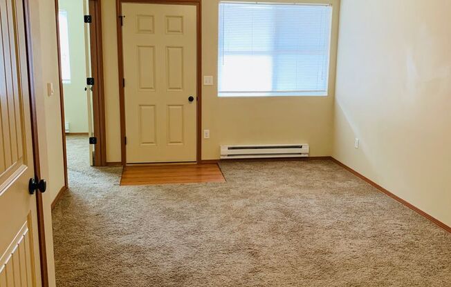 1 bed, 1 bath, 660 sqft, $1,295, Unit 4672 - 103