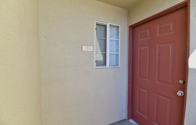 Beautiful 1BED/1BATH Condo located in La Posada in Summerlin!