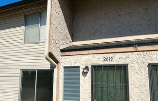 2 Bedroom, 1 1/2 Bathroom Townhouse with new floor and bathrooms.