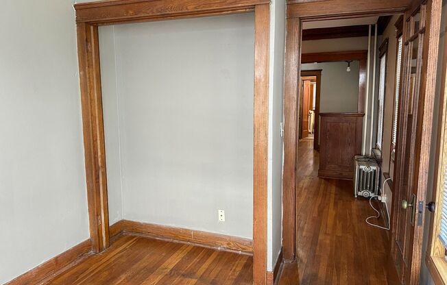 1 bed, 1 bath, 650 sqft, $850, Unit 519 S 18th St-6