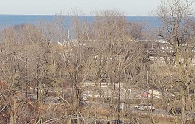 2 beds, 2 baths, 1,039 sqft, $2,325, Unit 626-607