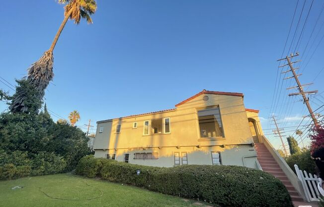 1362 STANLEY AVE