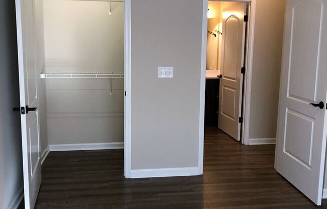1 bed, 1 bath, 687 sqft, $775, Unit O17