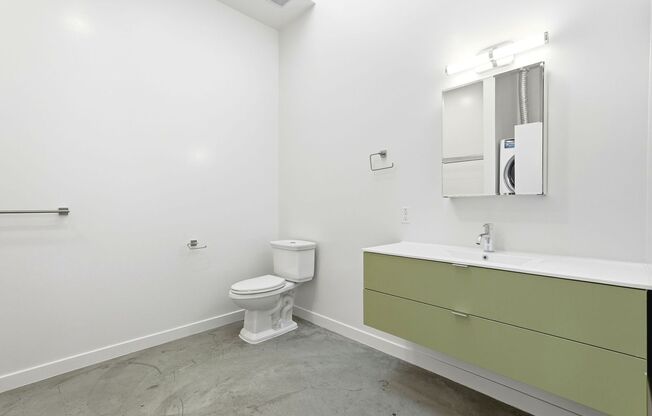 2 beds, 1 bath, 695 sqft, $2,495, Unit 616