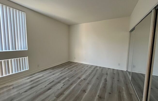 1 bed, 1 bath, 700 sqft, $1,900, Unit D1