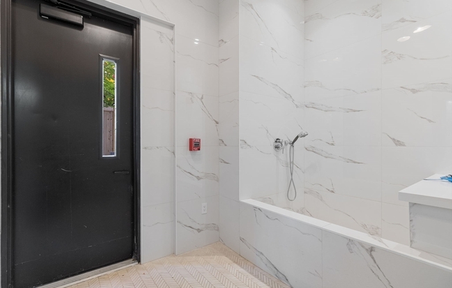 1 bed, 1 bath, 708 sqft, $2,900, Unit 303