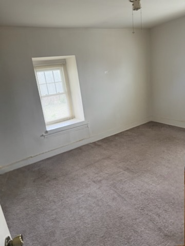 940 E LOCUST AVE