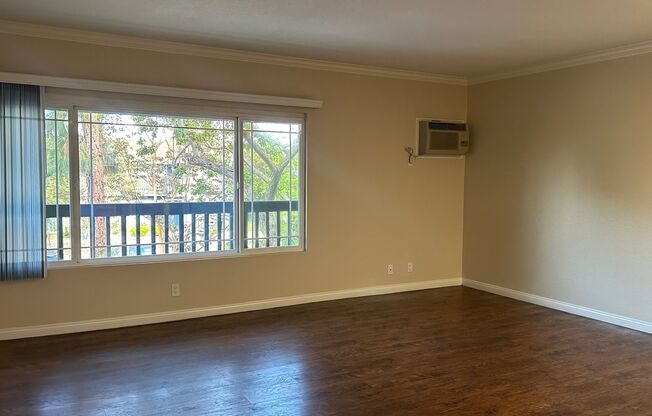 2 beds, 2 baths, 880 sqft, $2,780, Unit D-9