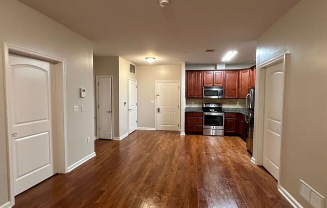 2 beds, 2 baths, 935 sqft, $2,700, Unit 503