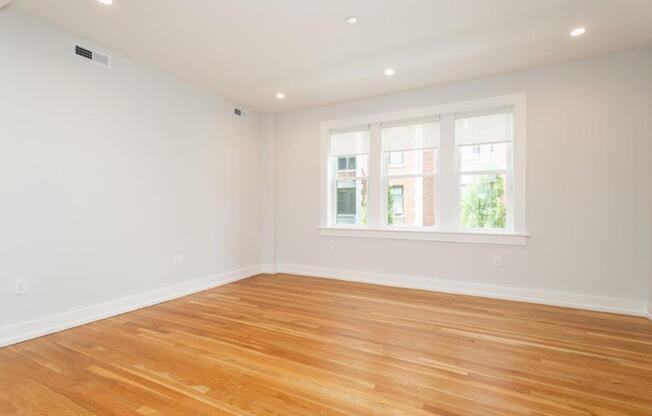 1 bed, 1 bath, 535 sqft, $3,325, Unit 02
