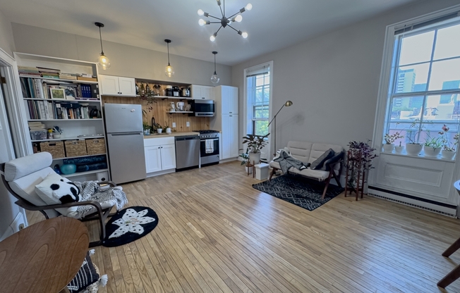 2105 Green St Unit 3F