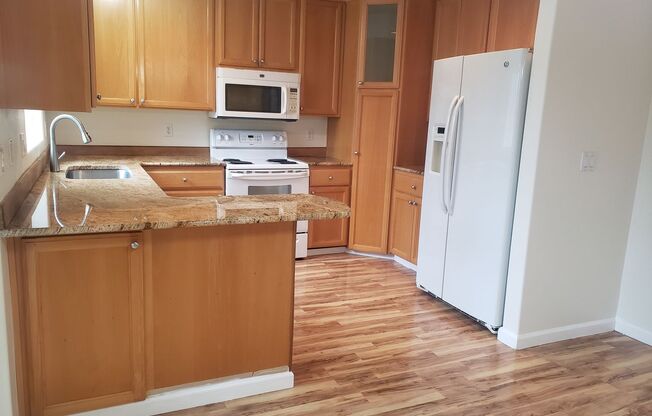 2 beds, 2 baths, $1,995, Unit # K67