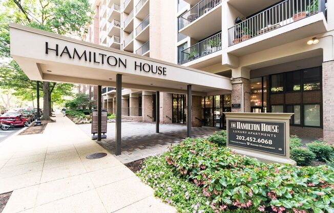 Studio, 1 bath, 440 sqft, $2,300, Unit 0218