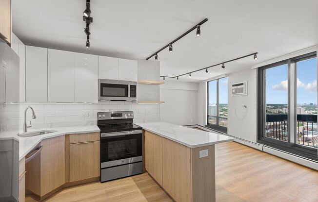 3 beds, 1.5 baths, 1,001 sqft, $3,500, Unit 20C