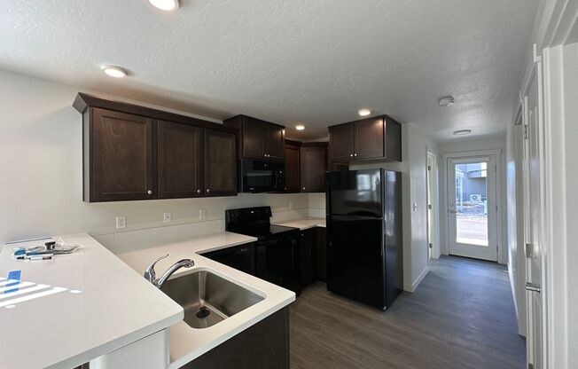 1 bed, 1 bath, 600 sqft, $1,400, Unit MM 625 - 851