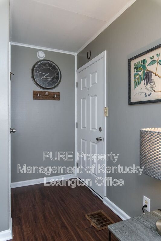 317 MOCKINGBIRD LN
