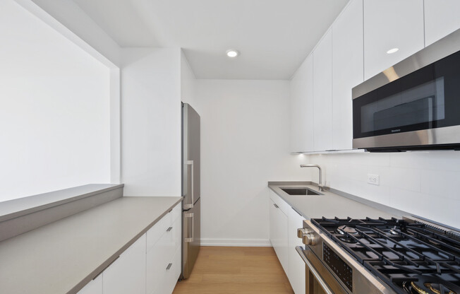 1 bed, 1 bath, $5,100, Unit C19F