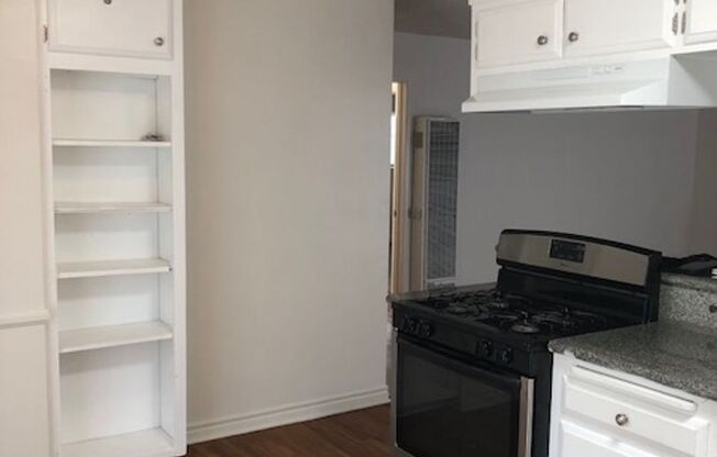 10611 Western LLC