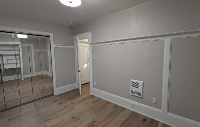 341 Alcatraz Avenue 01-04